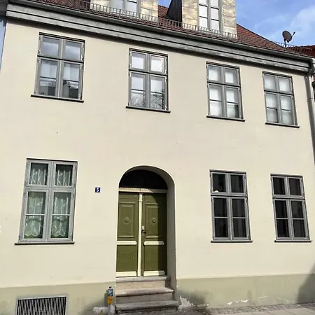 Im Zentrum Wohnen, Ruhe Geniessen Apartment *